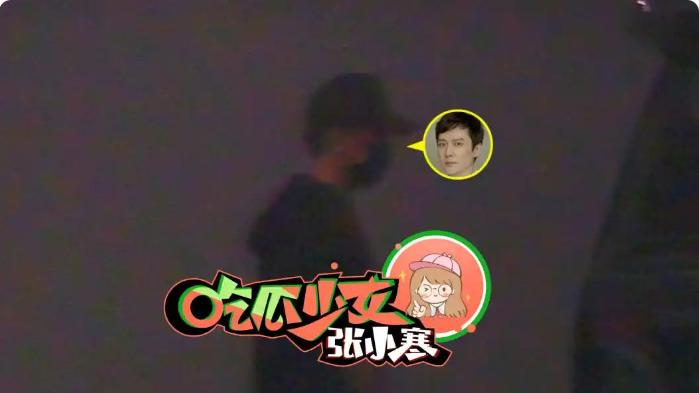 冯绍峰陪儿子超有爱，与赵丽颖相处融洽，女方专注事业受期待