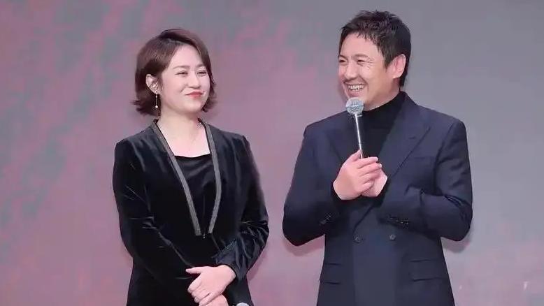 马丽路演落泪呼吁勿干涉生活 因沈马CP粉网暴影响家庭