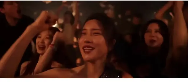 正在播放《暴力人偶》未删减版原声1080P_悬疑片《暴力人偶》HD高清修复_国语中字字幕免费播放_满