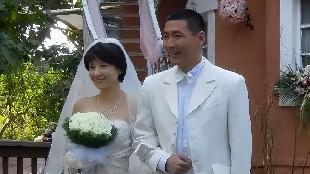 抛弃患癌妻子，迎娶清华娇妻，9年后才知道张子健并非“陈世美”！