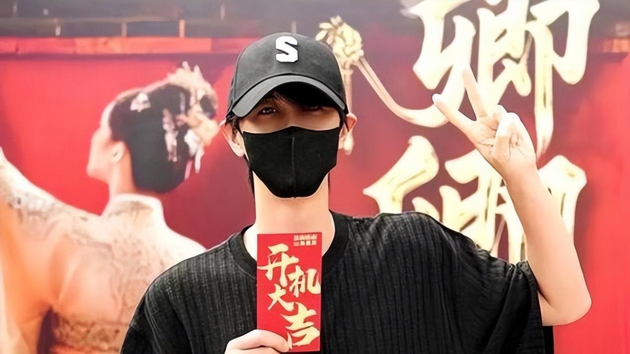 《掌上卿卿》何健麟梨小娜已是顶流搭档，破80万预约，未播先火