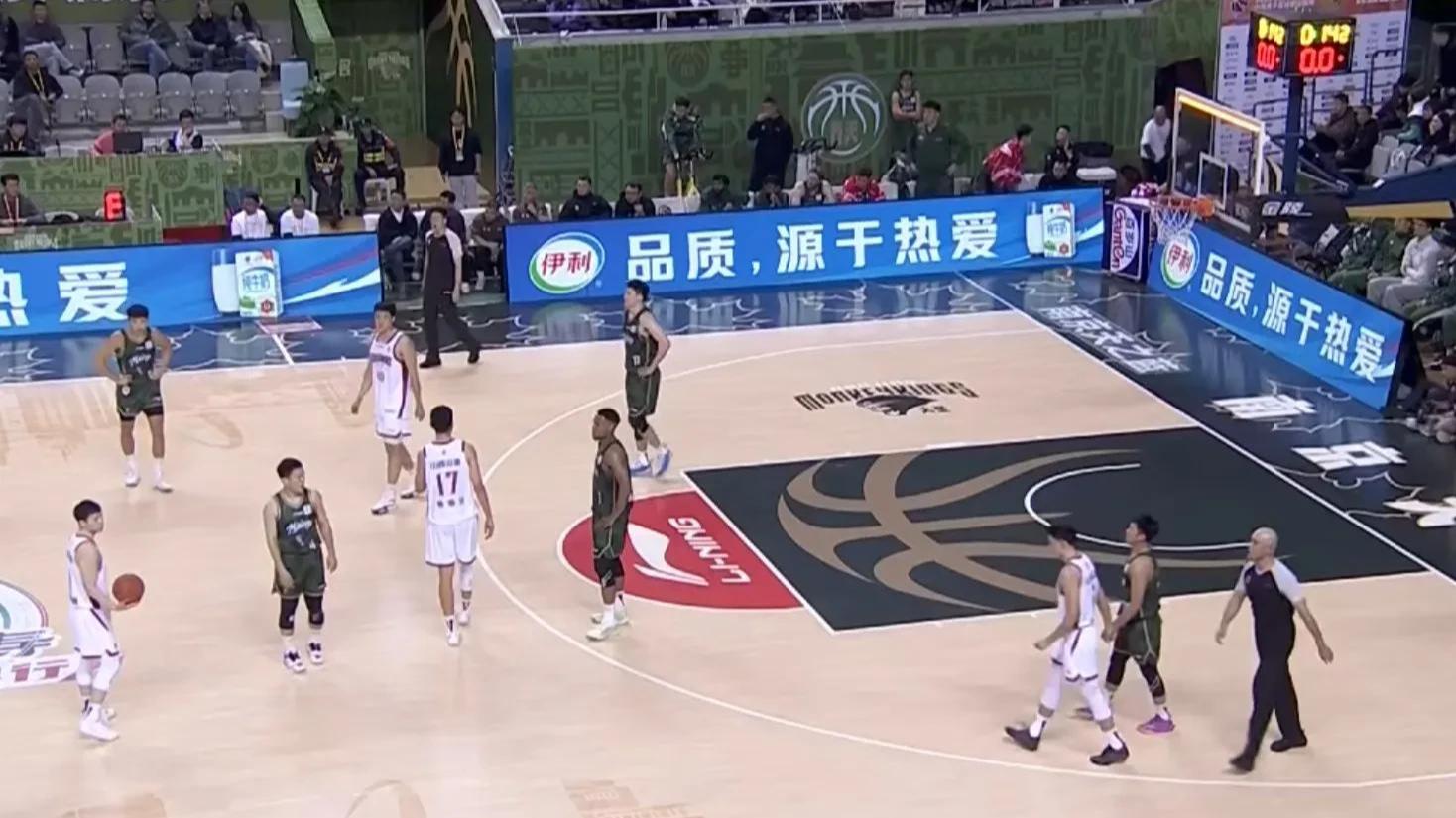 山西103-77南京，赛季四连胜！诺威尔20分，迪亚洛19分，原帅14分