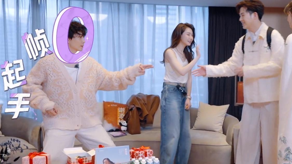 卢靖姗15分钟统筹，让胡静到“无地自容”，同是大姐差距太大了？