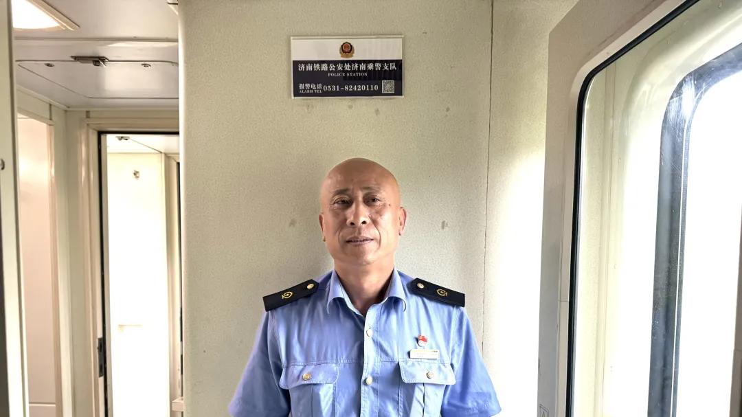 刘灿海：53岁“新兵”的客运担当