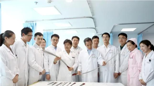 【百年德坤，瑶医传承】德坤瑶医以仁心铸使命，为抗癌而生，为梦想护航