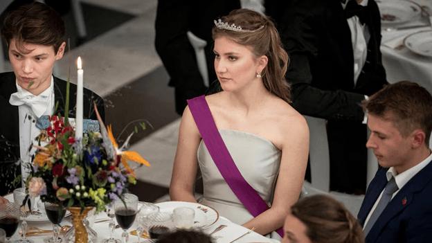 哈佛大学国际学生禁招令影响比利时未来女王学业，比王室回应：正研判该问题