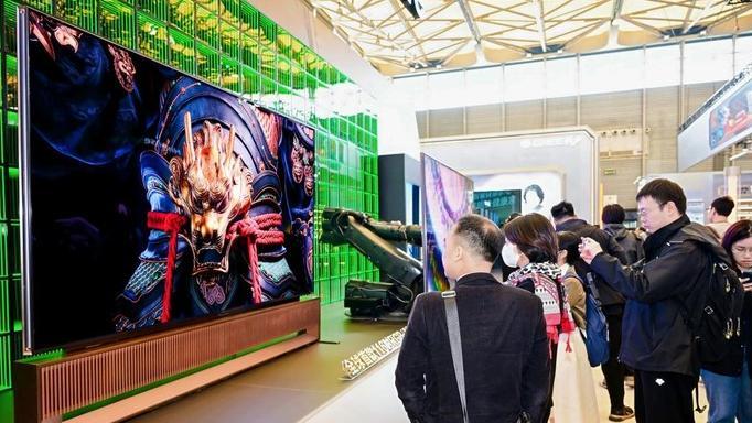 RGB三色与AI技术如何在2025年引领电视变革？大屏显示未来新形态了解一下！