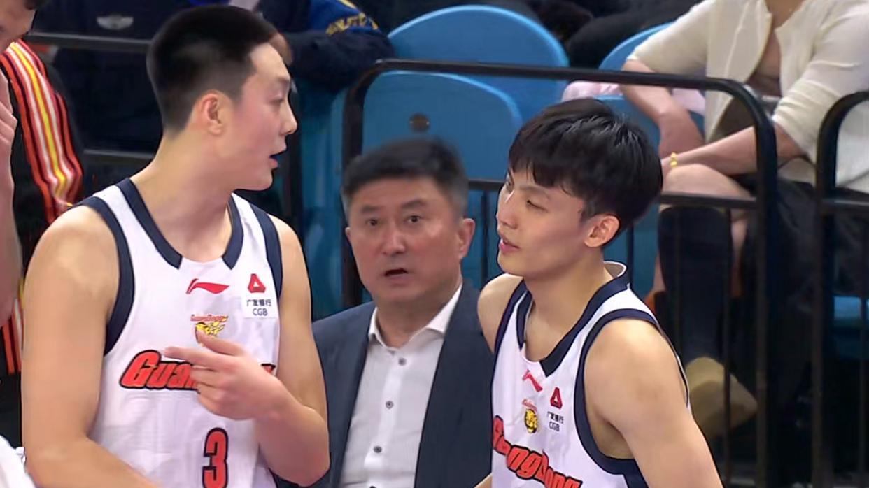 北京首钢队没有续约曾凡博，许利民被逼退出争冠？