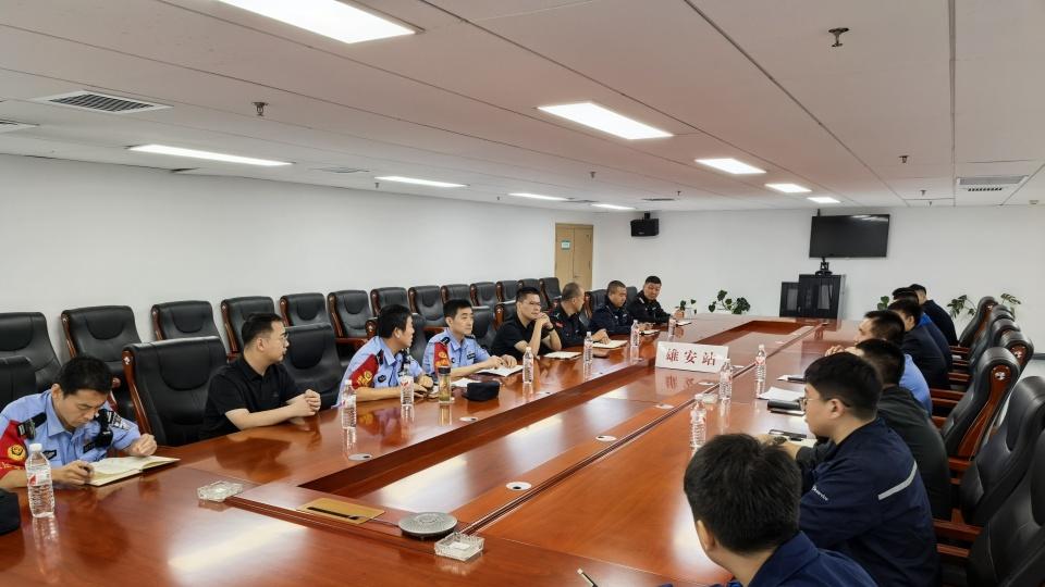 石家庄铁路公安处全警动员，护航“双节”铁路出行安全