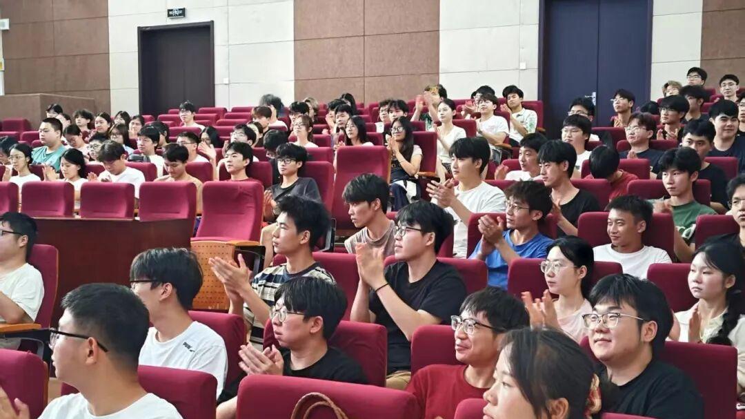 20余考研寝室全员上岸！南昌航空大学就业怎么样？升学率很高