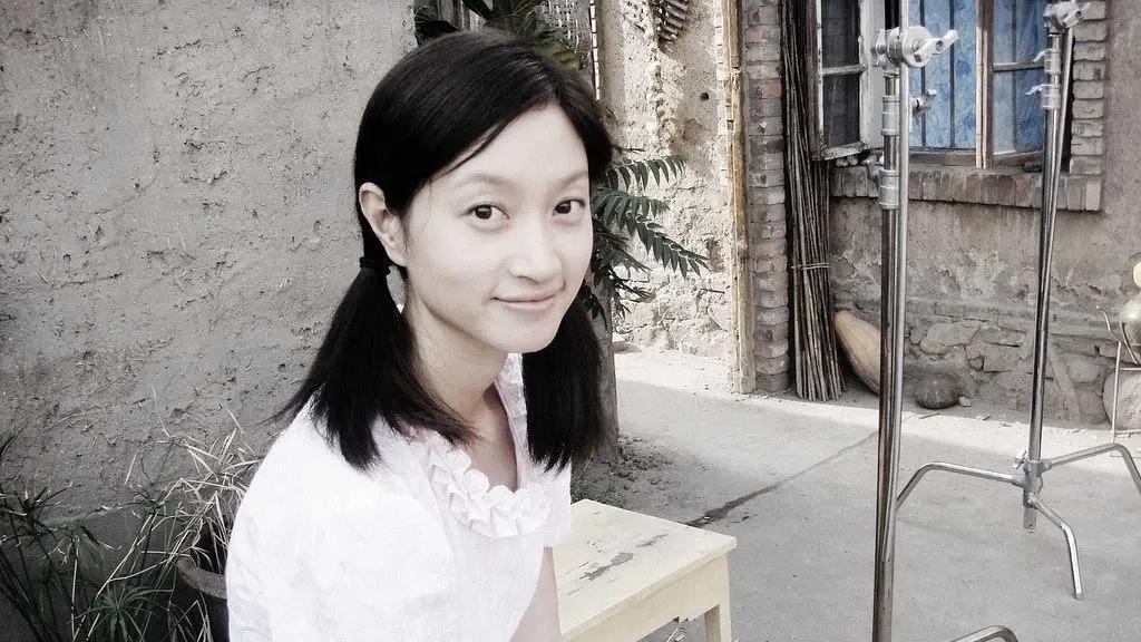 嫁朱亚文退隐10年复出的沈佳妮