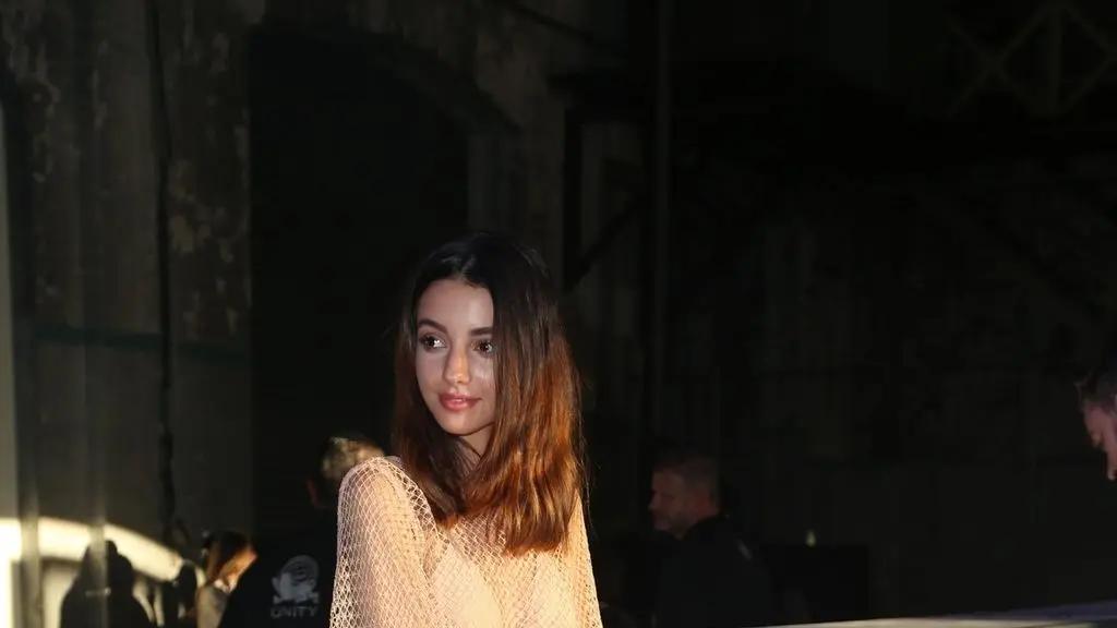 陨落的星辰：超模露西·马尔科维奇的璀璨与遗憾