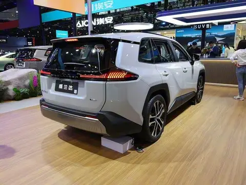 试驾全新换代威兰达，焕新设计，这才是油车该有的样子