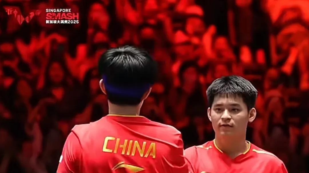 世界冠军之争！林诗栋冲击世界第一，网友却集体“叛变”？