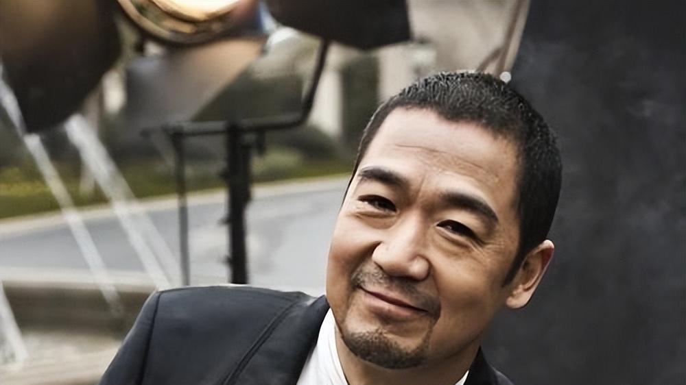 张国立，娶邓婕后未生育子女，半生都在为张默“救赎”