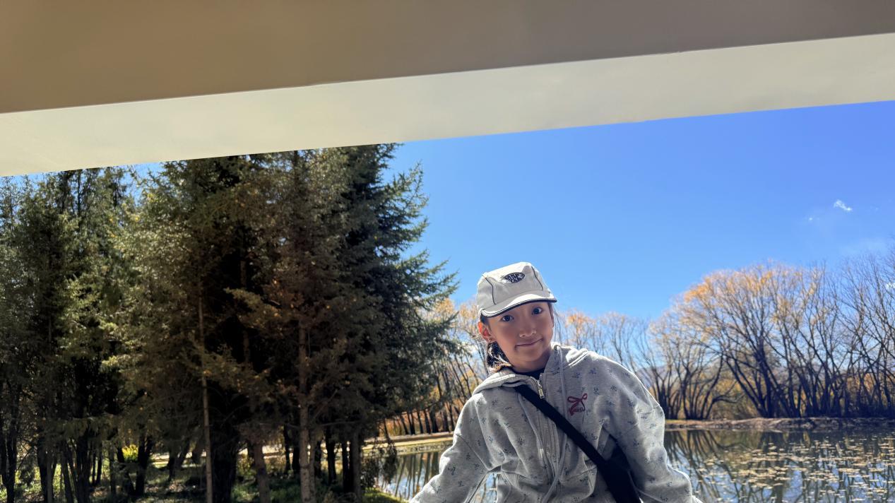 人气亚军  德姞措