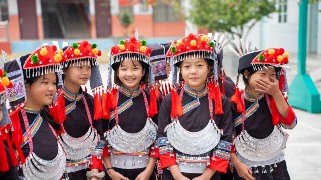 这个村长本事了