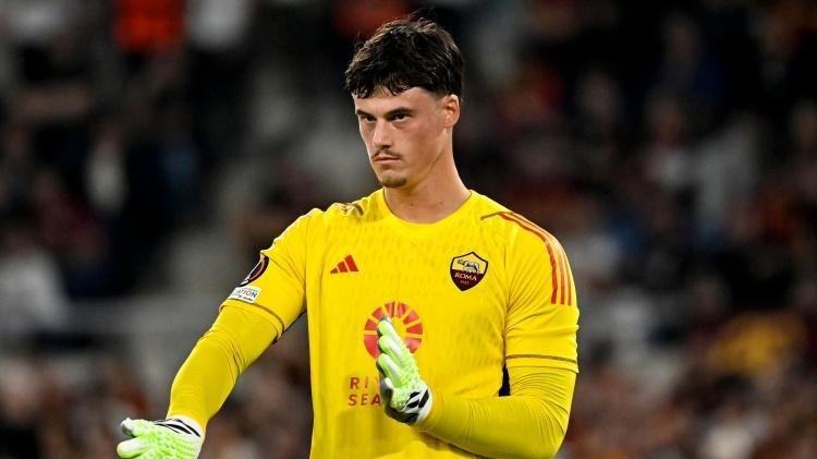 信使报：罗马想尽快与斯维拉尔续约，曼城和西汉姆对他感兴趣