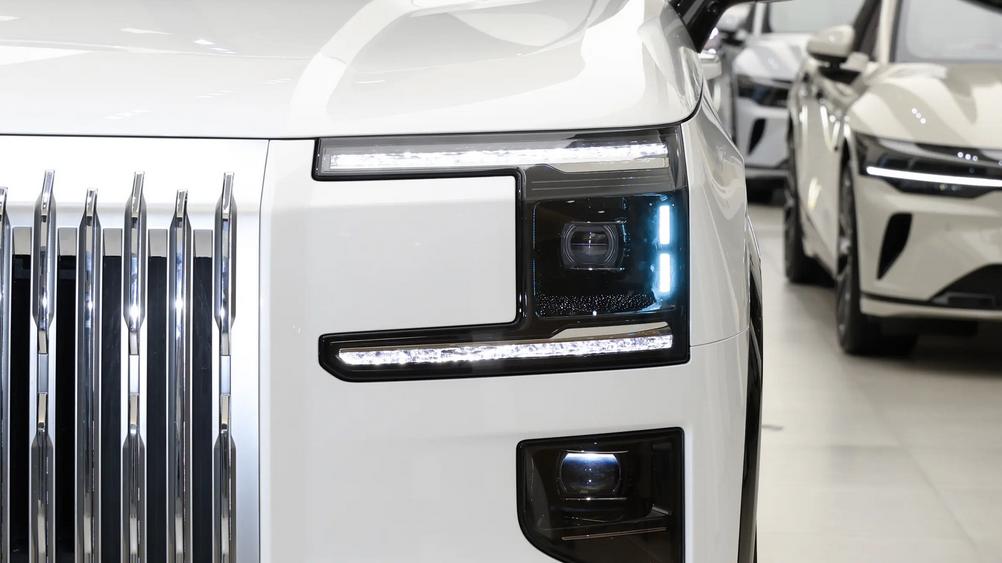 46.59万元起，至高纯电续航302km，极氪9X实力如何？