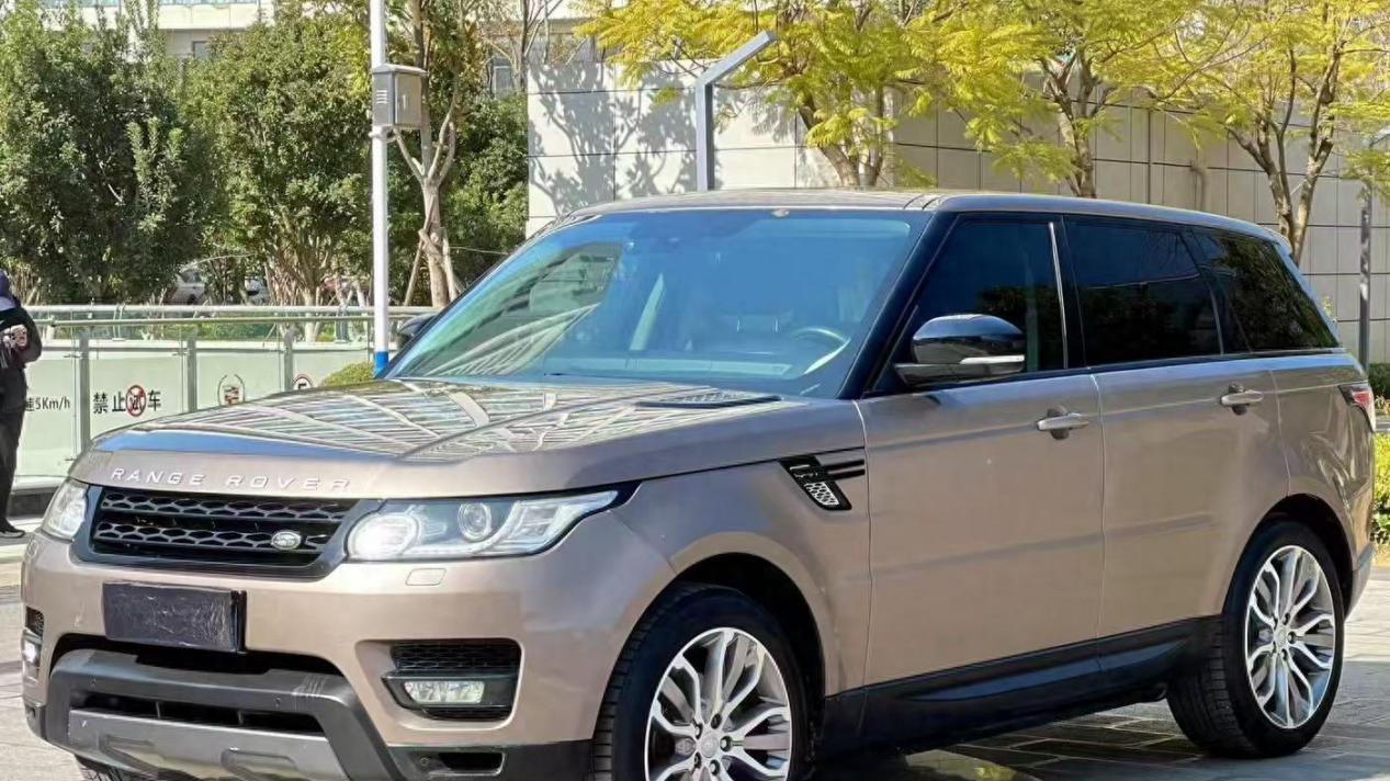 驭动昆城，2016款路虎揽胜运动版HSE DYNAMIC，重塑你的野性可能！