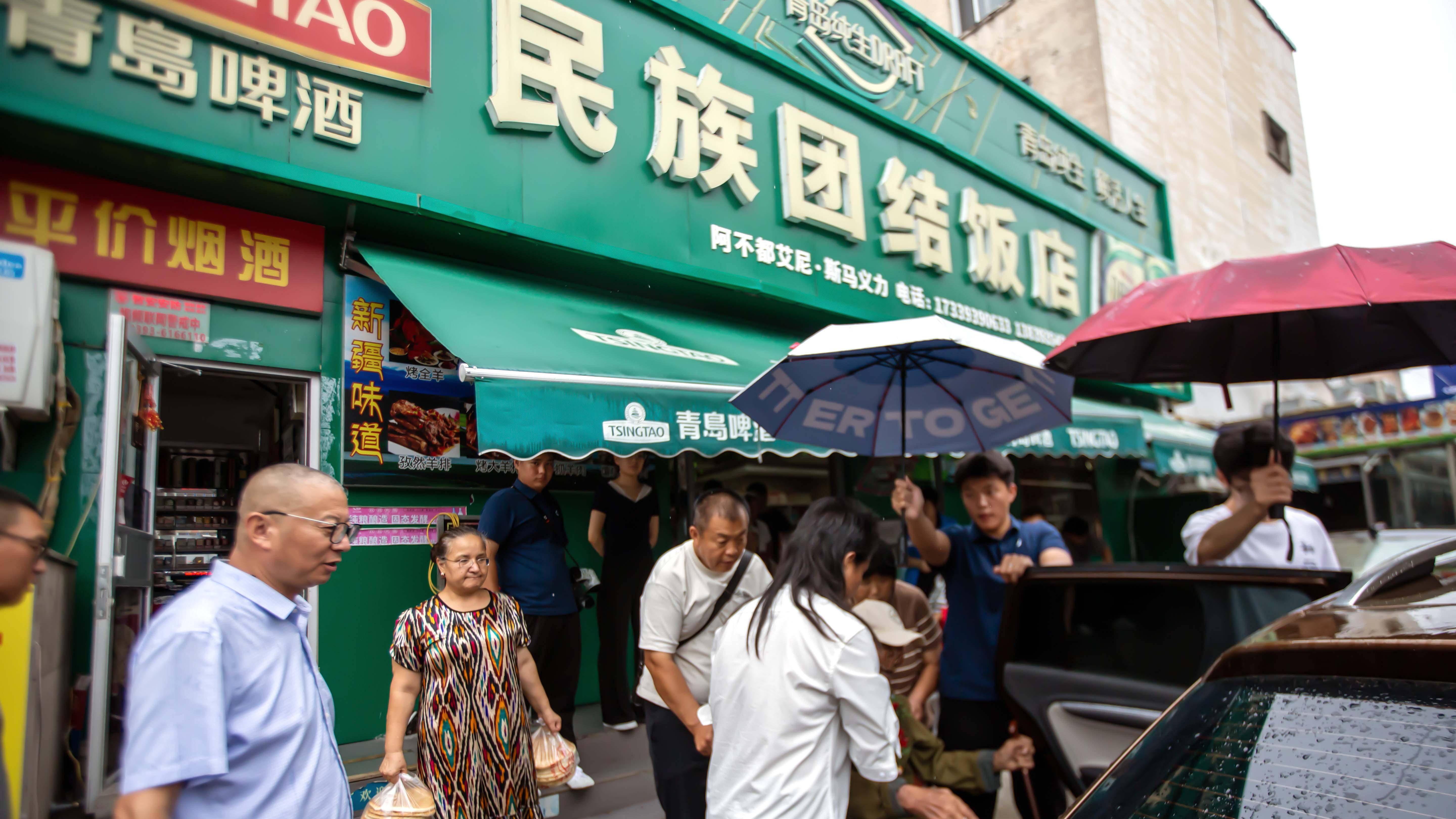 河南濮阳：九三阅兵日，两个抗战老兵开心的一天
