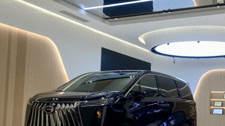 23款传祺M8宗师混动，准新一手车，宜商宜家，25.98万开回家！