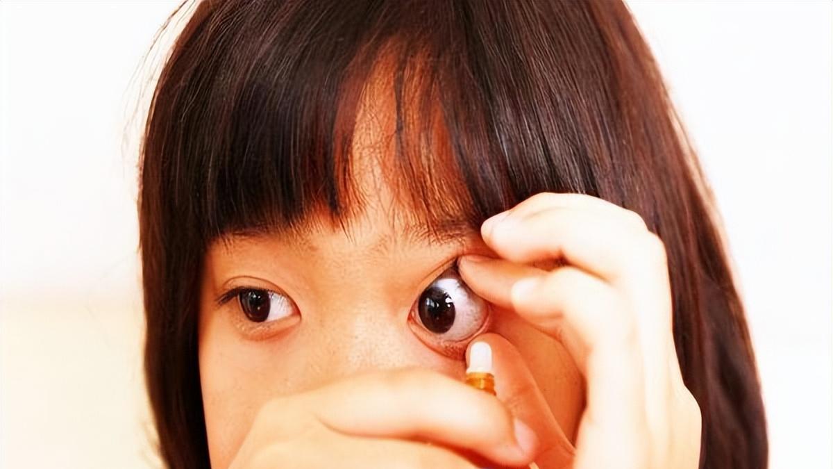 视力模糊？揉揉这俩‘护眼开关’，给眼睛一键调亮！