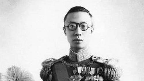 明朝崇祯皇帝殉国，清朝溥仪叛国，同时末代皇帝，为何差异巨大？