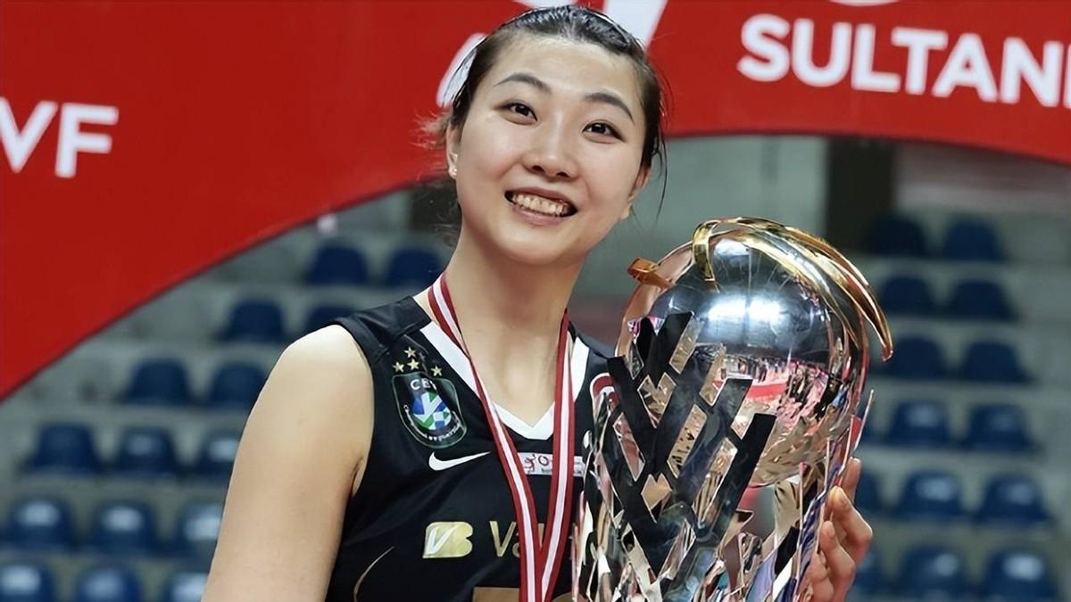 噩耗连连！继无缘全运会之后，袁心玥转会或搁浅，这一报告成关键