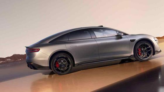 华为问界M9智驾升级延期，用户焦虑升级，真相何时揭晓？