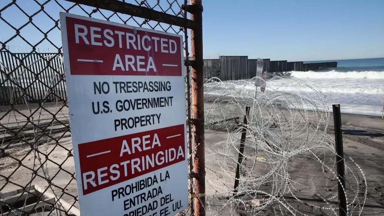 墨西哥海滩出现美国禁区标识，墨西哥总统明确拒绝外国军事介入