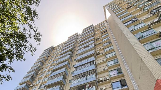 广州惊现“震楼器大战”！持续两三年殃及9楼住户，法律如何判定？