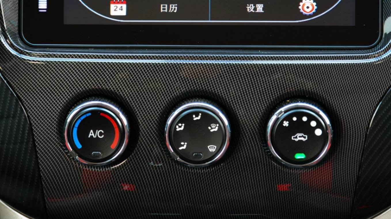 熄火停车后车内传来车外的风，是什么情况？