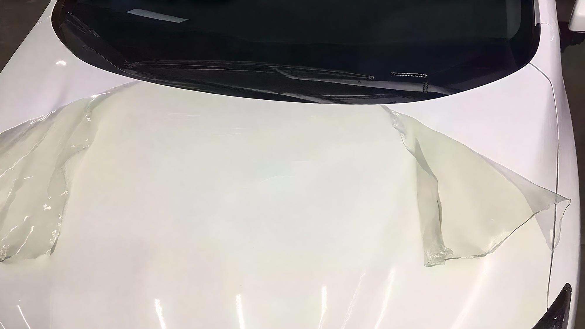 当爱车披上“香蕉奶昔色”：隐形车衣黄变危机与应对全攻略