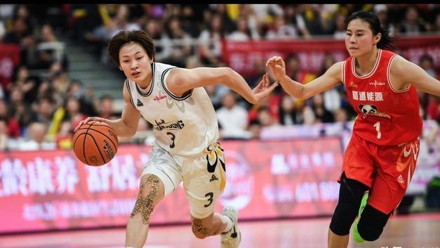 陷入0-2落后，四川女篮明晚迎来生死战！李梦+王思雨急需调整状态