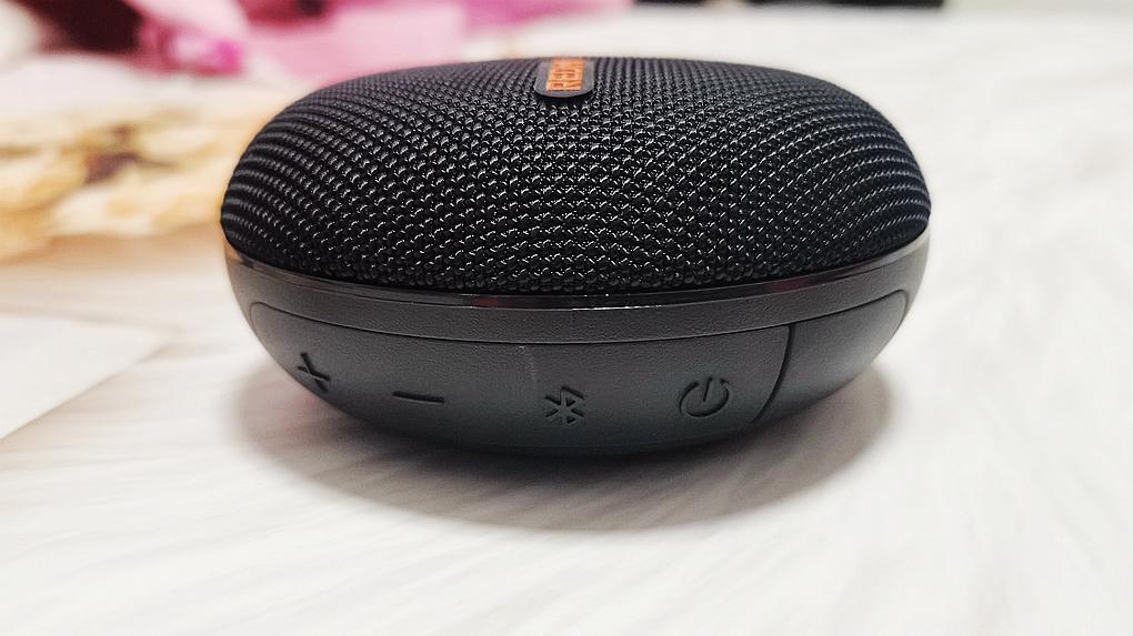 REDMI蓝牙音箱2体验：时尚小巧又便携，惊艳音质更懂你！