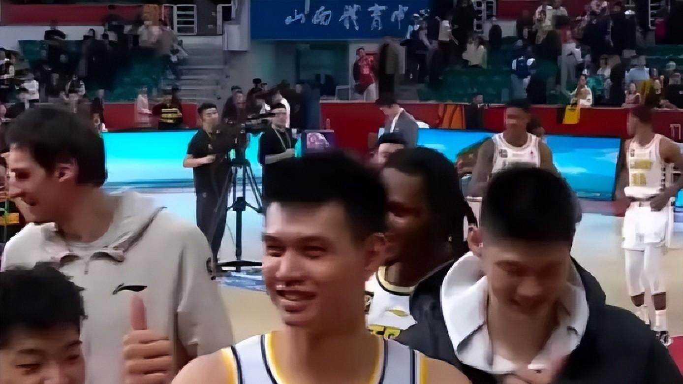CBA冠军之光，恶意犯规的阴影，季后赛的未知？