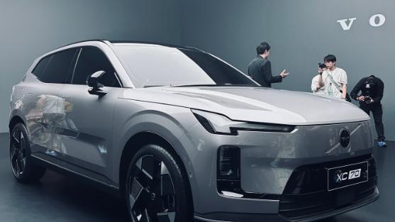 全新XC70来了，号称“最美沃尔沃”，说实话这才叫颜值！