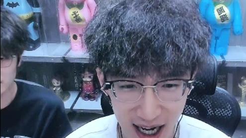 “神豪经济学”究竟在卷些啥？花7.8万只为买一碎片