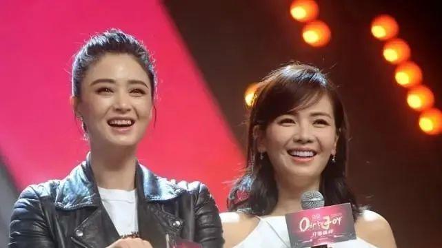 看98斤刘涛和110斤蒋欣的合影，彻底没有了体重焦虑，果然身材在气质面前不值一提