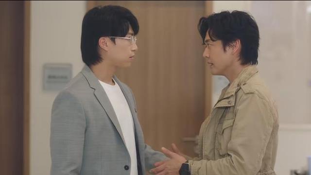 3重人格分裂？首播4集就好评如潮，网友：看完不敢开冰箱、上厕所