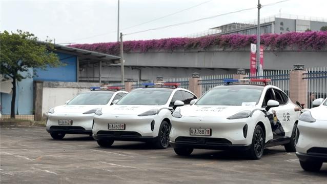 18万大五座纯电SUV怎么选？广汽昊铂HT比小鹏G6更给得足？