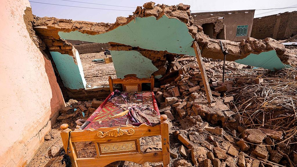 洪水冲倒房屋后的应对策略与重建指南