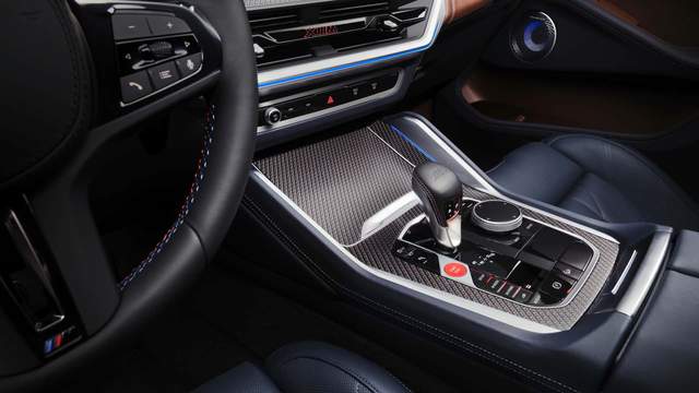 取消入门版本 2026款宝马XM最新消息曝光