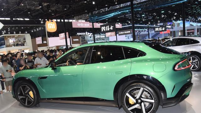 应该是6月26日，小米YU7官宣将于6月底发布并上市