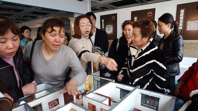 若2026年房价继续下跌，多数家庭都将面临3个问题