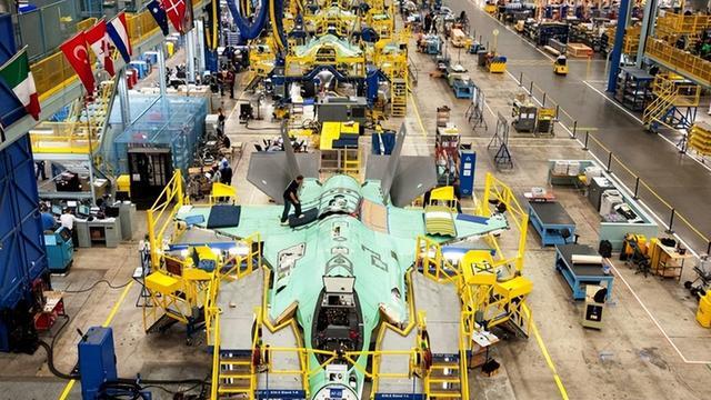 美国公布空军实力排名，中国只能排第7，前6个都是何方神圣？