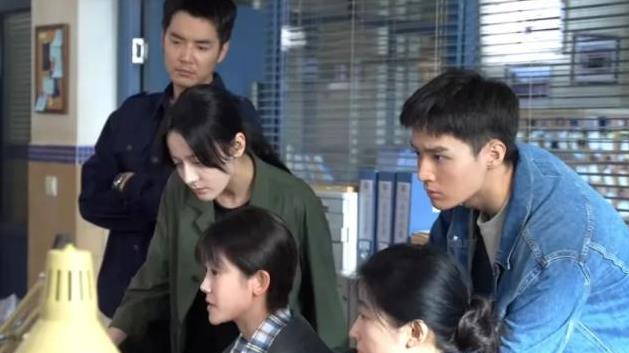 首播将至！公安大剧《利剑玫瑰》来袭，阵容不错，又有大剧追了