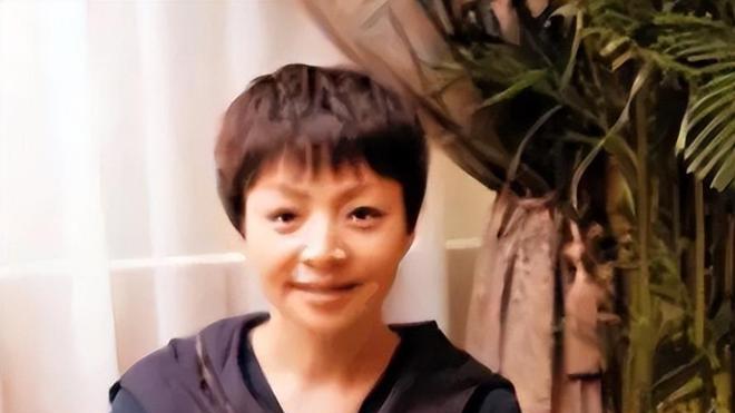 宋丹丹庆64岁大寿，众星云集道贺，姜妍夫妇到场，连张一山也来了