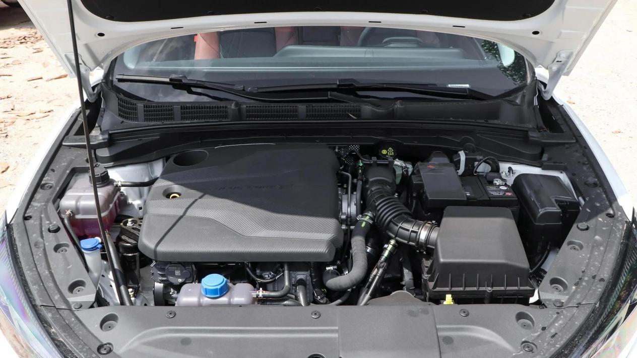 年轻人买车，可以考虑这3台，181马力破百7.1秒，不足10万真厚道